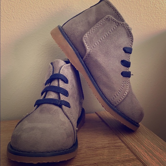 Cat & Jack Other - Boys gray and navy boots toddler size 8